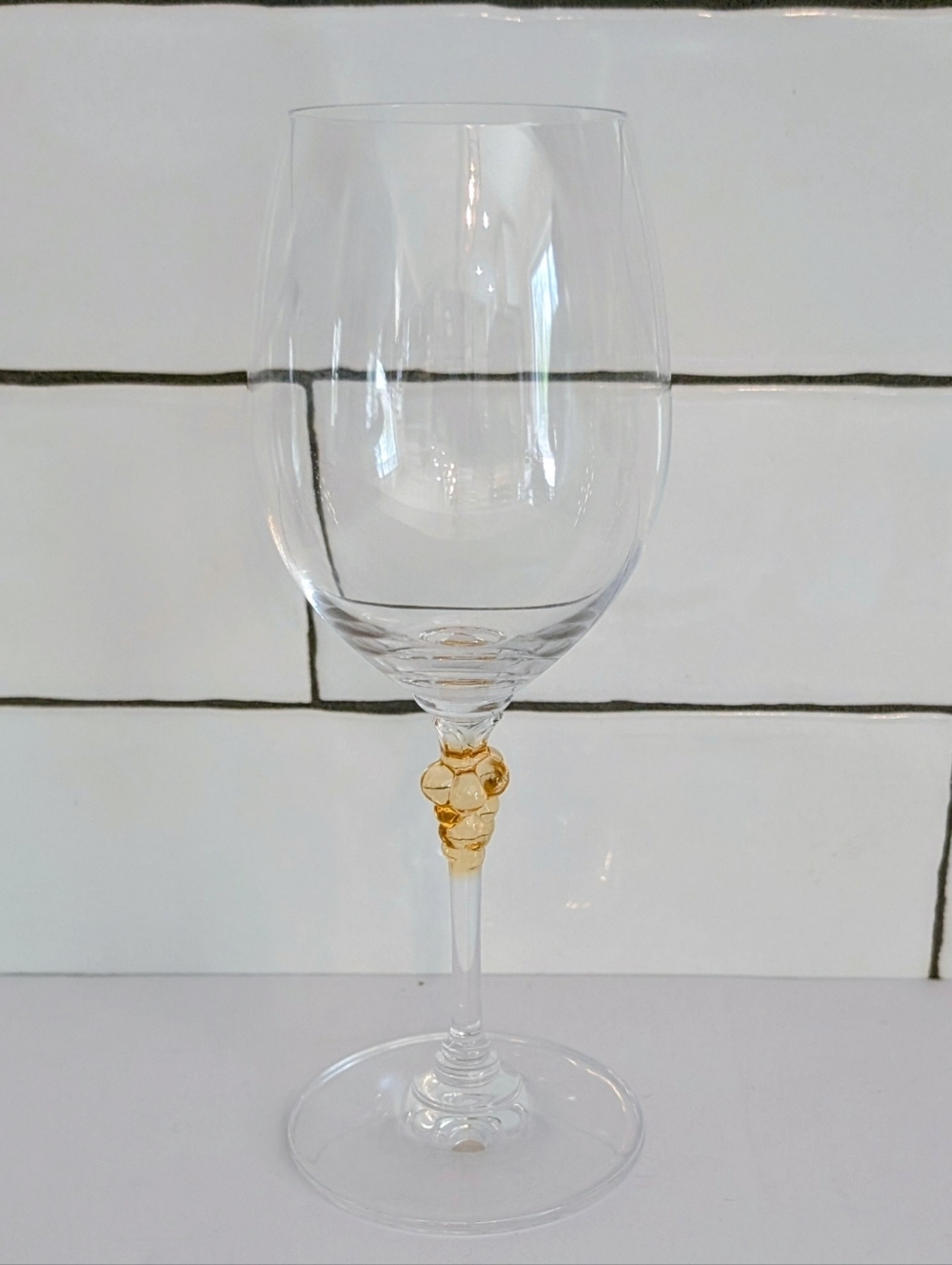 Mikasa Crystal Chablis white wine glass decorative amber gold grape cluster stem